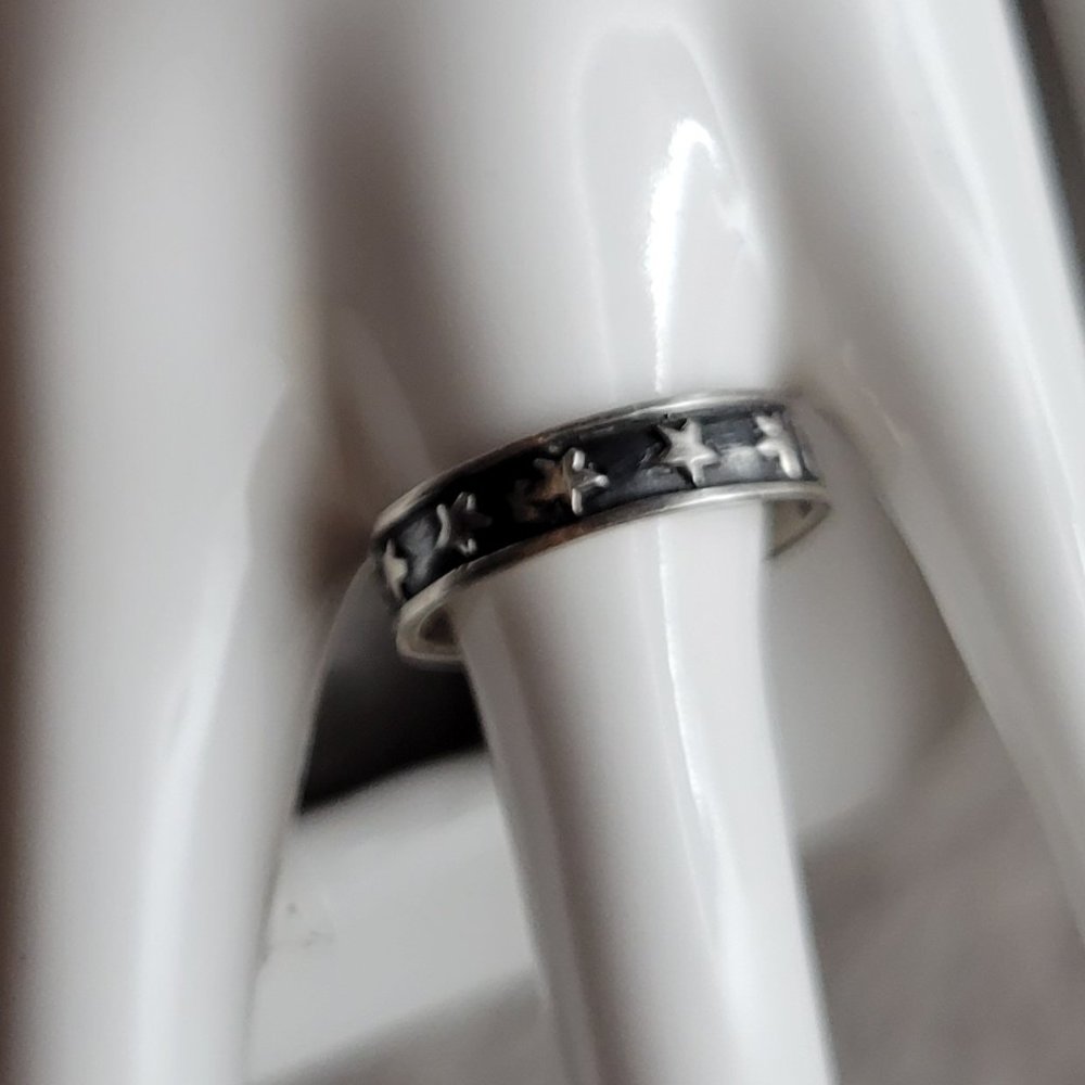 Stars Ring Band Amazing design Japanned to bring The Stars up to shine